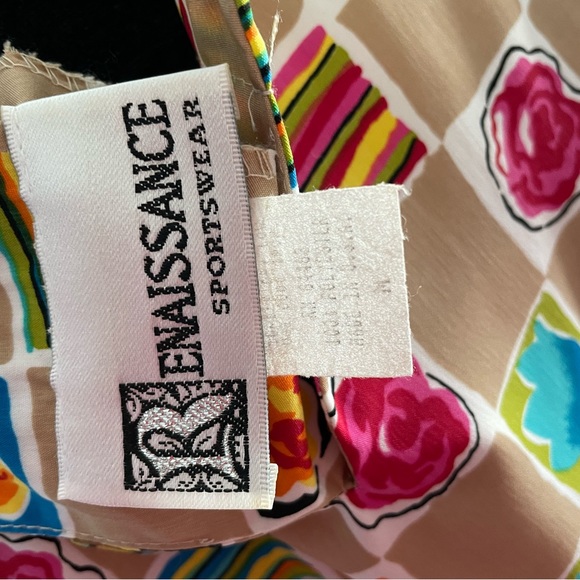 Renaissance Sportswear Blouse. Check pattern. Flowers. Size M. Made in USA - Picture 5 of 5